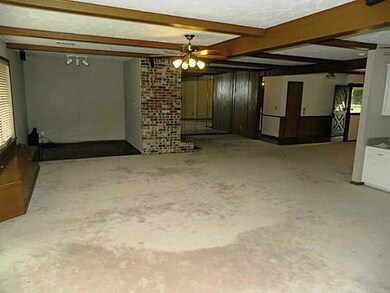 5928 N Sterling Dr, Oklahoma City, OK 73122 - photo 4