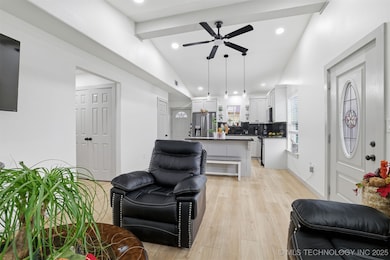 312 Godfrey Ave, Colbert, OK 74733 - photo 4