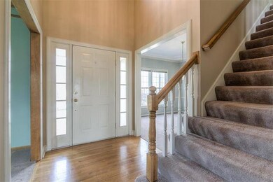 Gallery entry center hall floor plan.