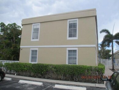 317 SE 11th Ave unit D, Pompano Beach, FL 33060 - photo 6