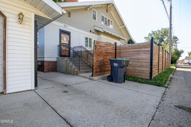 504 3rd St NW, Mandan, ND 58554 - photo 3