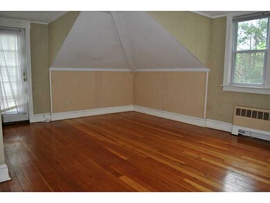 203 N Fenner Ave unit 4, Middletown, RI 02842 - photo 2