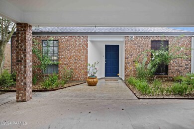 2-web-or-mls-517 Kaiser Dr-2