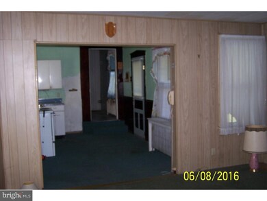 315 W Spruce St, Tamaqua, PA 18252 - photo 3