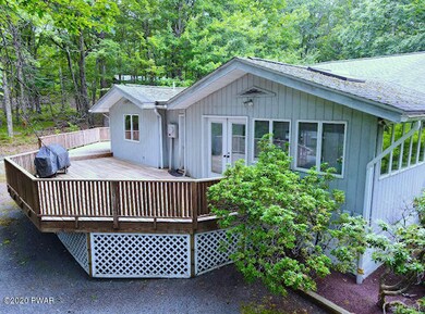 805 Falling Brook Ct, Hawley, PA 18428 - photo 4