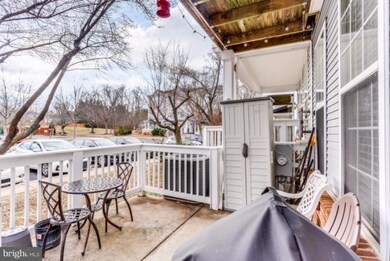 13524 Giant Ct, Germantown, MD 20874 - photo 2