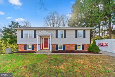 1009 Courtland Dr, Sykesville, MD 21784 - photo 2