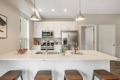 101 W Liberty St unit 102, Barrington, IL 60010 - photo 2