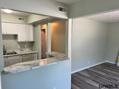 1704 S Wayne St unit 7, Bellevue, NE 68005 - photo 2