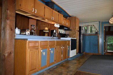 110 Charles Bancroft Hwy, Litchfield, NH 03052 - photo 5