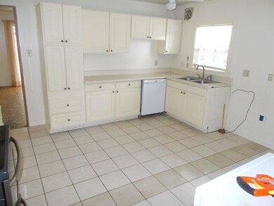 Eat In Kitchen