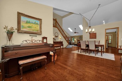 10-web-or-mls-709-tim-tam-ave