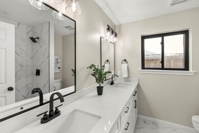 10006 Candlewood Dr, Houston, TX 77042 - photo 5