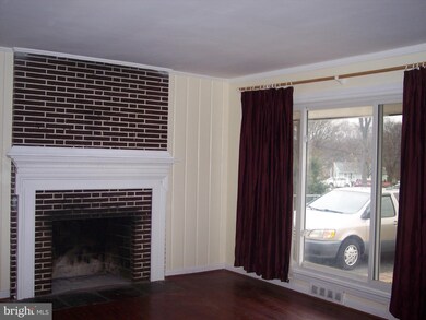 2606 Fox St, Adelphi, MD 20783 - photo 4