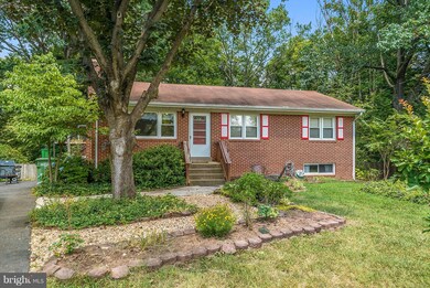 8422 Aubrey Dr, Manassas, VA 20111 - photo 2
