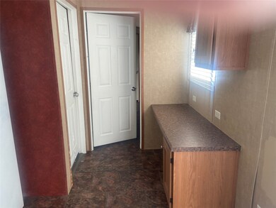 9311 Johnson Rd unit 600r, Wallis, TX 77485 - photo 4