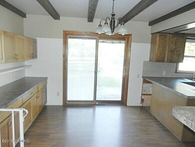 263-498483 Dining Room 1