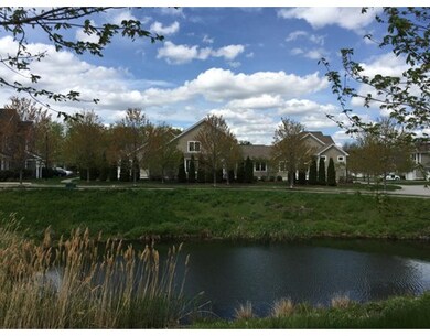 40 Seven Springs Ln unit B, Burlington, MA 01803 - photo 2