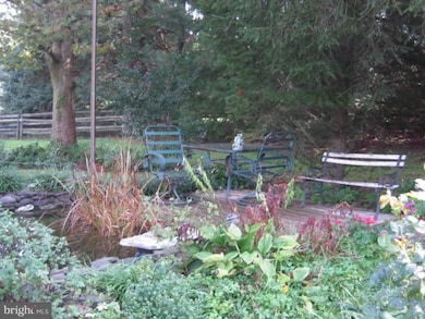 602 Sherry Dr, Sykesville, MD 21784 - photo 3