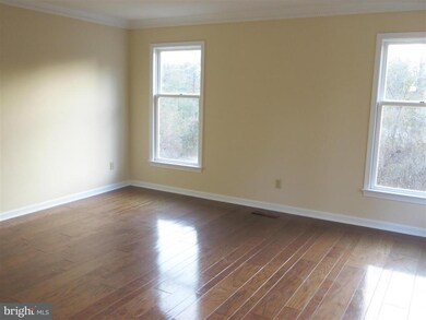 44797 Shady Hollow Ln, California, MD 20619 - photo 5