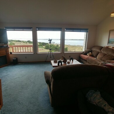 LR View