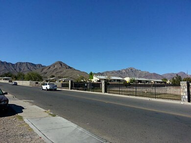 3922 Hayes Ave unit 1,2,3, El Paso, TX 79930 - photo 3