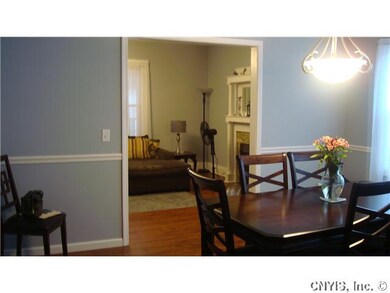 Dining Room Living Room/Dining Room Downstairs Apa