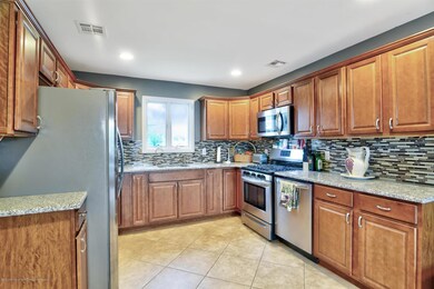 Sunny Kitchen