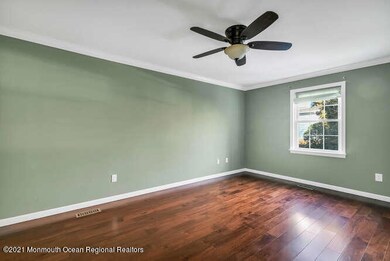 808 Buckingham Cir, Middletown, NJ 07748 - photo 4