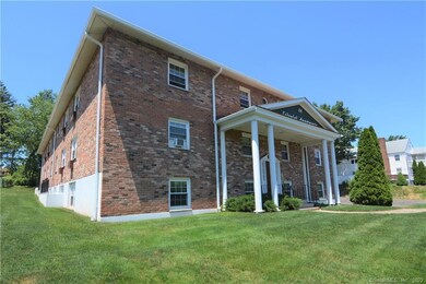 84 S Broad St unit 201, Meriden, CT 06450 - photo 2