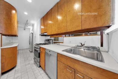 Rockefeller Apartments unit 11D, New York, NY 10019 - photo 7