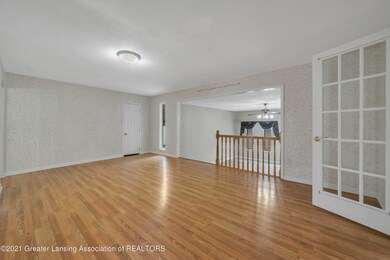 07-5832 Montebello Ave-WindowStill-