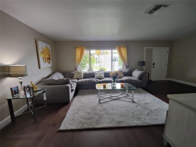 7418 NW 73rd Ave, Tamarac, FL 33321 - photo 4