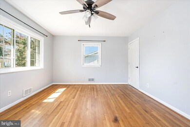 425 Crisfield Rd, Middle River, MD 21220 - photo 5