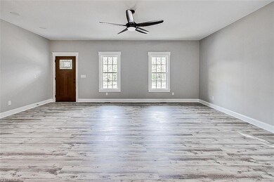 413 Westwood Dr, Seagrove, NC 27341 - photo 5