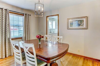 816 S Cassingham Rd, Columbus, OH 43209 - photo 7