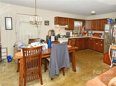 151 Bell Farm Rd, Statesville, NC 28625 - photo 6