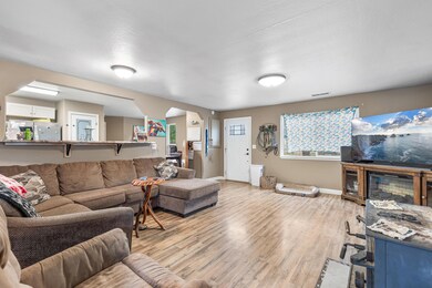 11599 Blackwell Rd, Central Point, OR 97502 - photo 6