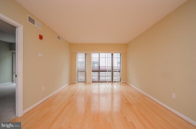 The Aurora Condominiums unit 909, Silver Spring, MD 20910 - photo 2