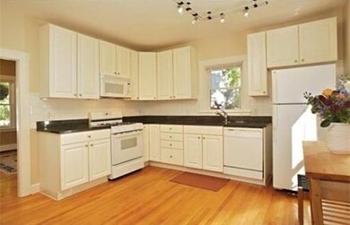 966 Walnut St unit 1, Newton Highlands, MA 02461 - photo 2