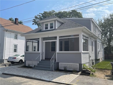 23 Stansbury St, Providence, RI 02908 - photo 2