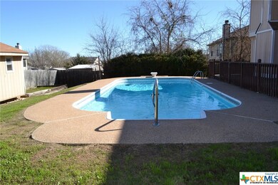 409 Table Rock Ln, Copperas Cove, TX 76522 - photo 5