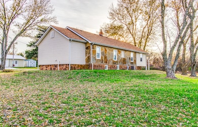 8633 Cl 186, Carthage, MO 64836 - photo 5