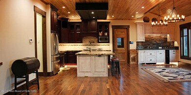 6_Ridgecrest100LivingDiningKitchen