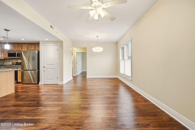 10619 Meeting St unit 212, Prospect, KY 40059 - photo 5