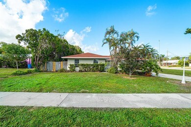 003-705LaurelDrive-WestPalmBeach-FL-smal