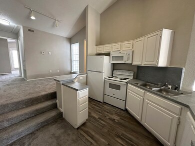 9823 Summerwood Cir unit 1004, Dallas, TX 75243 - photo 7