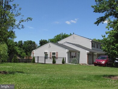 2287 Rebecca Dr, Hatfield, PA 19440 - photo 2