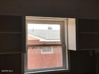 3232 Savannah Ave, El Paso, TX 79930 - photo 4