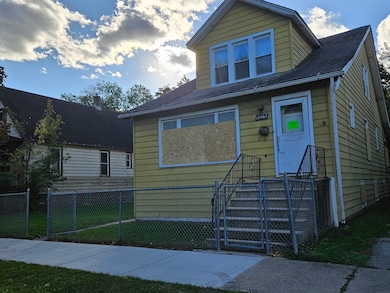 10562 S Wabash Ave, Chicago, IL 60628 - photo 2